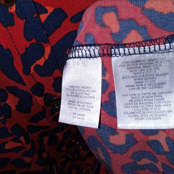 Jones Signature Leopard Print Blouse - Picture 3 of 4